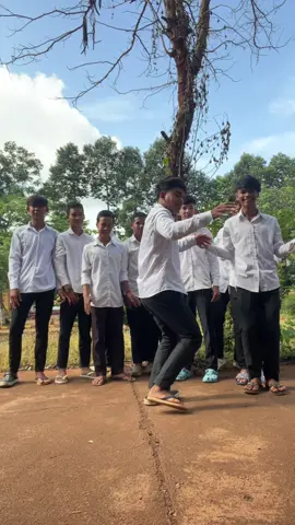 ឆឺតៗសប្បាយឲហើយទៅឆ្នាំក្រោយទី12ហើយ😹#វិទ្យាល័យប៊ុនរ៉ានីហ៊ុនសែនមេមត់🖍️📚❤️ 