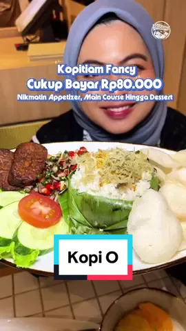 Kalau ngomongin tempat nongkrong yang cozy, aesthetic, dan makanannya top, jawabannya ya Kopi-O! ✨☕ Begitu masuk, vibes kopitiam fancynya langsung terasa. Spotnya instagramable banget, cocok buat chill bareng temen, kumpul keluarga, atau sekedar me time sambil ngopi cantik. Kabar baiknya, cuma di tanggal 17 Agustus 2025, ada menu yang bisa kamu nikmati dalam bentuk paket spesial cuma Rp80.000 aja. Udah dapat: ✔️ 1 Appetizer ✔️ 1 Main Course ✔️ 1 Dessert ✔️ 1 Minuman Semuanya bisa dipilih sesuai selera! So, kalau lagi cari tempat yang bisa kasih pengalaman makan + nongkrong cakep dalam satu paket, langsung aja mampir ke Kopi-O ya BroSis! 🤍✨ _ Harga: Tahu Isi Rp25.000 Nasi Bakar Cumi Asin Rp39.000 Mango Sticky Rice Rp33.000 Cappucino Ice Rp28.000 *Note: Harga belum termasuk PPN 10% _ Kopi-O @kopio.pku ☎️ 0813-8738-8686 ⏰ Buka setiap hari, 06.00-22.00 WIB 📍 Jalan Kuantan Raya, Pekanbaru (Lobby New Hollywood Hotel) ✅ Pembayaran Bisa Cash & Cashless (Qris, Transfer, Debt) ✅ VIP Room ✅ Smoking & No-Smoking Area ✅ Free WiFi ✅ Baby Chair ✅ Sofa ✅ Colokan Listrik ✅ Laptop Friendly ✅ Spot Instagramable _ 🔥 Ada apa di Pekanbaru? Cek review @brosispku 🌟 Cek beragam highlight di Instagram @brosispku 🍻 Ingin tampil di brosispku? Hubungi WA tim iklan @brosispku di bio 🌐 Follow juga IG: @brosiskerja @brosisdeal @brosisid @brosisproperty #brosispku #brosis #pku #pekanbaru #riau                 