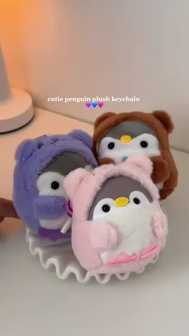 They’re sooooo cuteee huhu  #plushkeychains #penguin #keychain #giftideas #fyp 