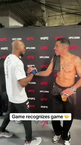 MVP and Prates link up after #UFC319 😮‍💨 #chicago #mma #UFC 