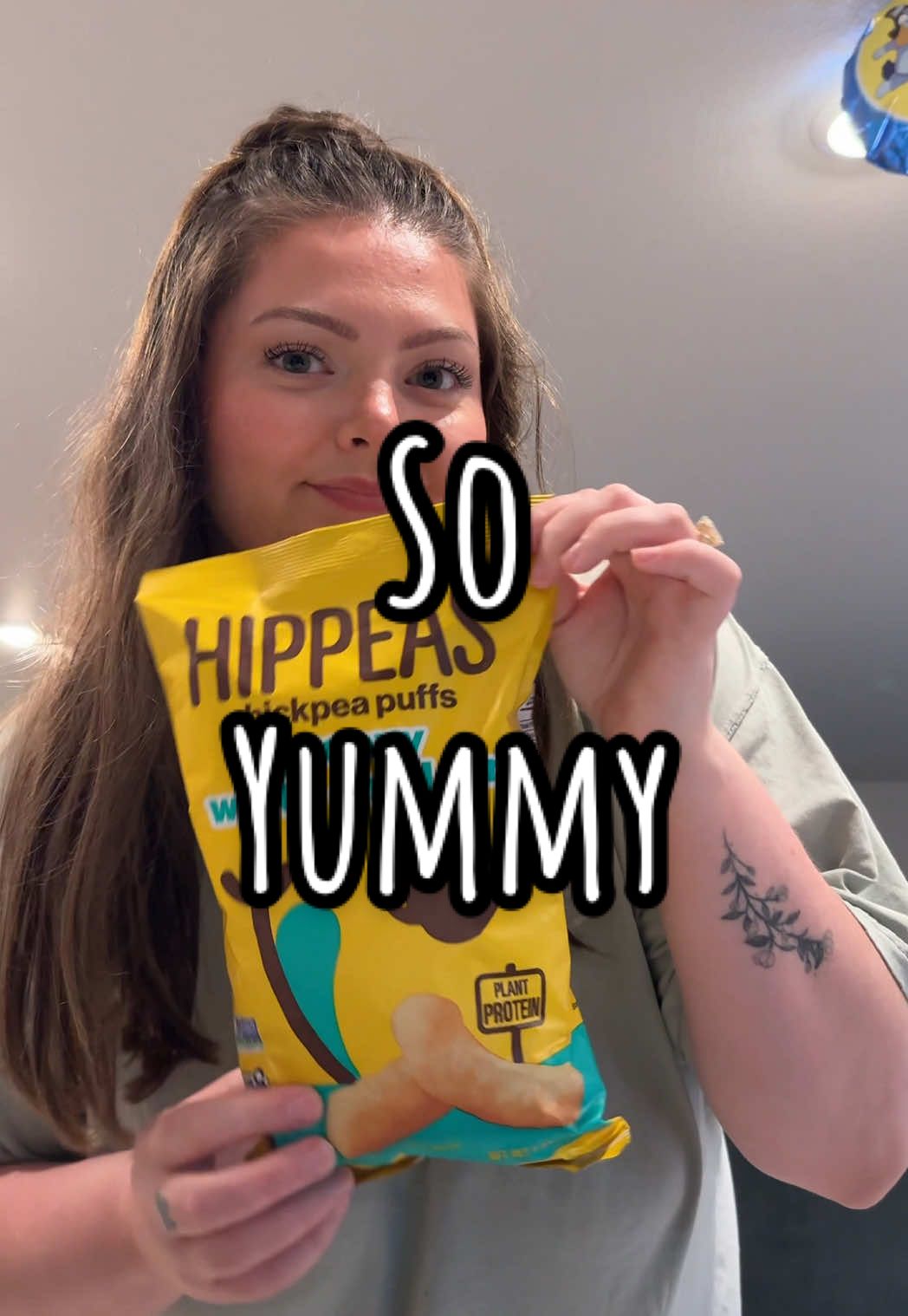 So yummy and my toddler loved them! #glutenfreesnacks #glutenfreefood #snackideas @HIPPEAS Snacks 
