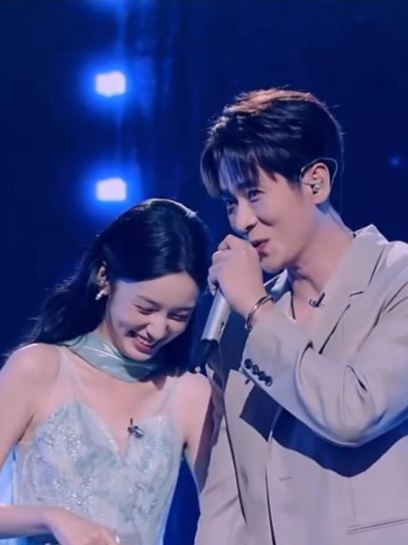 udah pasti tahan tawa ini 🤣🤣 #zhouye #zhouye周也 #chenglei #chenglei丞磊 #hi6 