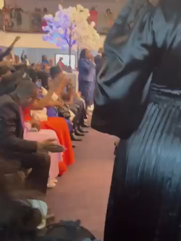 Wedding Praise Break