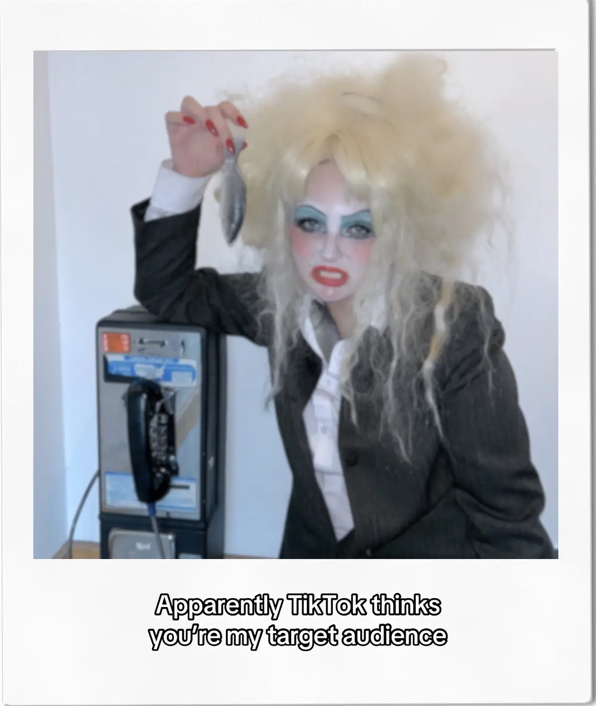 CALL ME BABYYYY ☎️🌴💋✨ #80s #80spop #glamrock #indieartist 