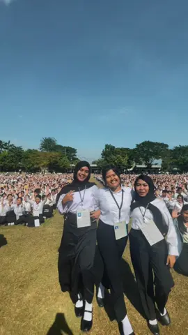 tetap semangatt walau matahari menyengatt🔥 #pkkmbundiksha 