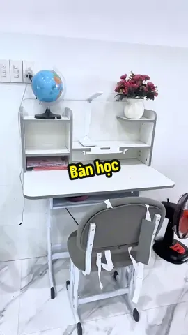 Bàn học tiện lợi cho bé #huynhphuong19392 #banhocthongminh #banhocsakawin #satthuvideogan 