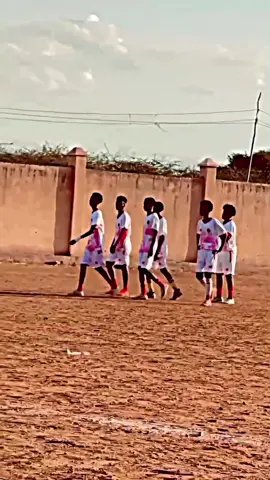waLi wxa nahay xoog wentii#foryoupagee #somalitiktok #fypツ #fouryou #football @tonny 8 @APDALLe ⁴¹🖤🤴: @BRUNO-10💫🔥 @Deeqow dhugta @MARTINEZ 6️⃣🪄🐐🧠 @ViDiC  1️⃣5️⃣ @A fitah DJ🇨🇦 @Pepe💀⚽️ 