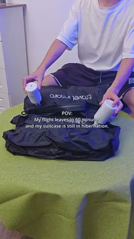#vacuum #travelhacks #packing #packingcubes #traveltiktok 
