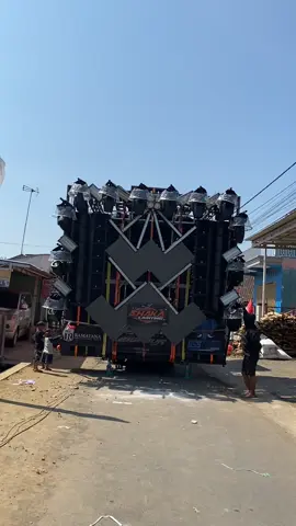 Untiren bass e ji #ramayanaprofesionalaudio #soundbalap #soundkarnaval #fyp #lewatberanda @BSS AUDIO REBORN 