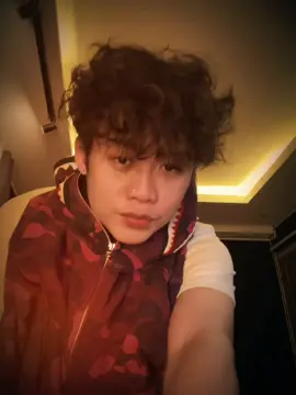 ဒီလောက်ဆိုဒူးထောက်ပြီ😭@Yung Hugo #fyp #foryou #foryoupage #tiktok #yunghugo 