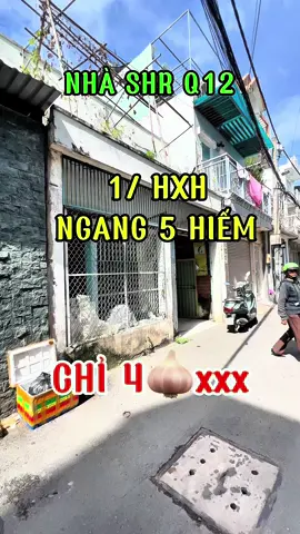 Nhà cũ SHR 1/ Dương Thị Mười, Quận 12 Diện tích : 5 x 12M  Thiết kế : 1 trệt, 1 lầu, hiện trạng nhà cũ tiện cho khách về sửa mới hoặc cho thuê.  - Hẻm trước nhà 5m, hẻm sau lưng 6m cực thoáng. Vị trí đẹp, nằm ngay Chợ Hạt Điều, BVQ12, Công An, Quận, Metro. - Sổ hồng riêng, đã hoàn công, hướng Bắc #hoangkhoabds #bdsq12 #nhagiare #nhaquan12 #nhachinhchu 
