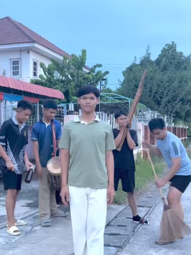 ลำหย่าวชมกาฬสินธุ์ เเบบ สะอาดๆ55555 #ฟีดดดシ #วิทยาลัยนาฏศิลปกาฬสินธุ์ #สมาคมสาวภูไทจี้ดปั้ง #กาฬสินธุ์ซื่นห้าว #มีสุขสตอรี่ 