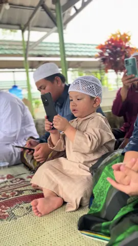 masyaallah anak2 sholeh 🤍 umi pasti bahagia disana 😇