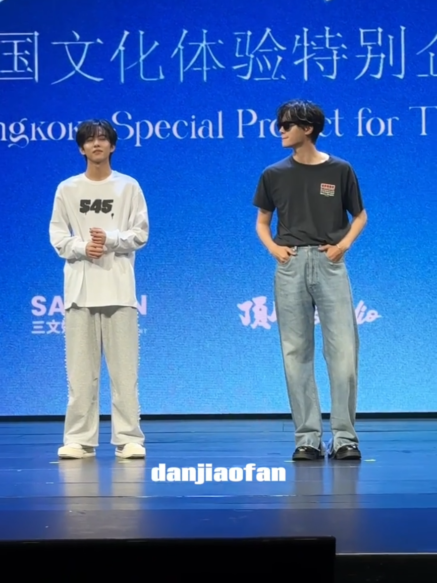 25.08.17 ZhanLiu looks shy after finishing the trouble maker dance😆 #ZhanXuan #LiuXuanCheng #SparkleMagicinBKK #ZhanXuanxLiuXuanchenginBangkok #fyp 