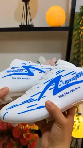 SEPATU SPECS BOLA Lightspeed
