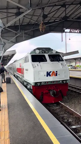 KA Bogowonto #kaiaccess #keretaapiindonesia 