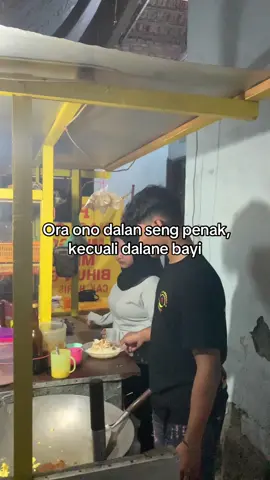 bukan bwgitu?#fyp #nasigoreng #viral #sidoarjo #foryou 