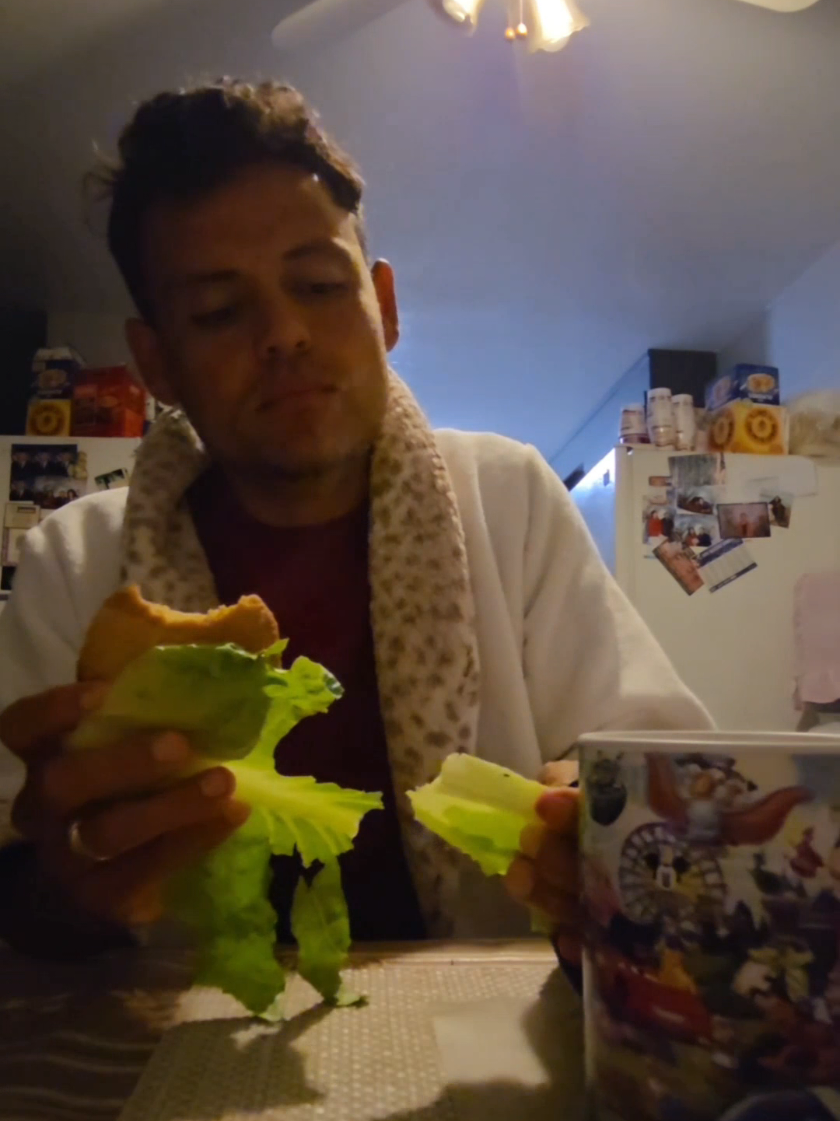 Un bocadillo de noche que es saludable y delicioso #fyp #parati #foryou #shorts  #viral 