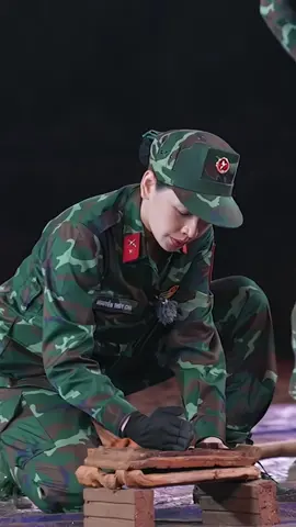Pu chặt gạch!!! Pu giỏi quá, làm gì cũng nỗ lực. Thương cổ lăn xả, lúc nào cũng cố gắng🥹 #chipu #chipu芝芙 #chipupu #saonhapngu2025 #saonhapngu 