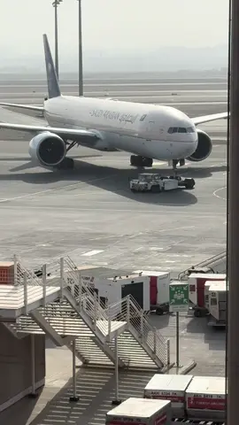 Saudi airlines #jeddah🇸🇦 #saudiairlines #fly #foryou 