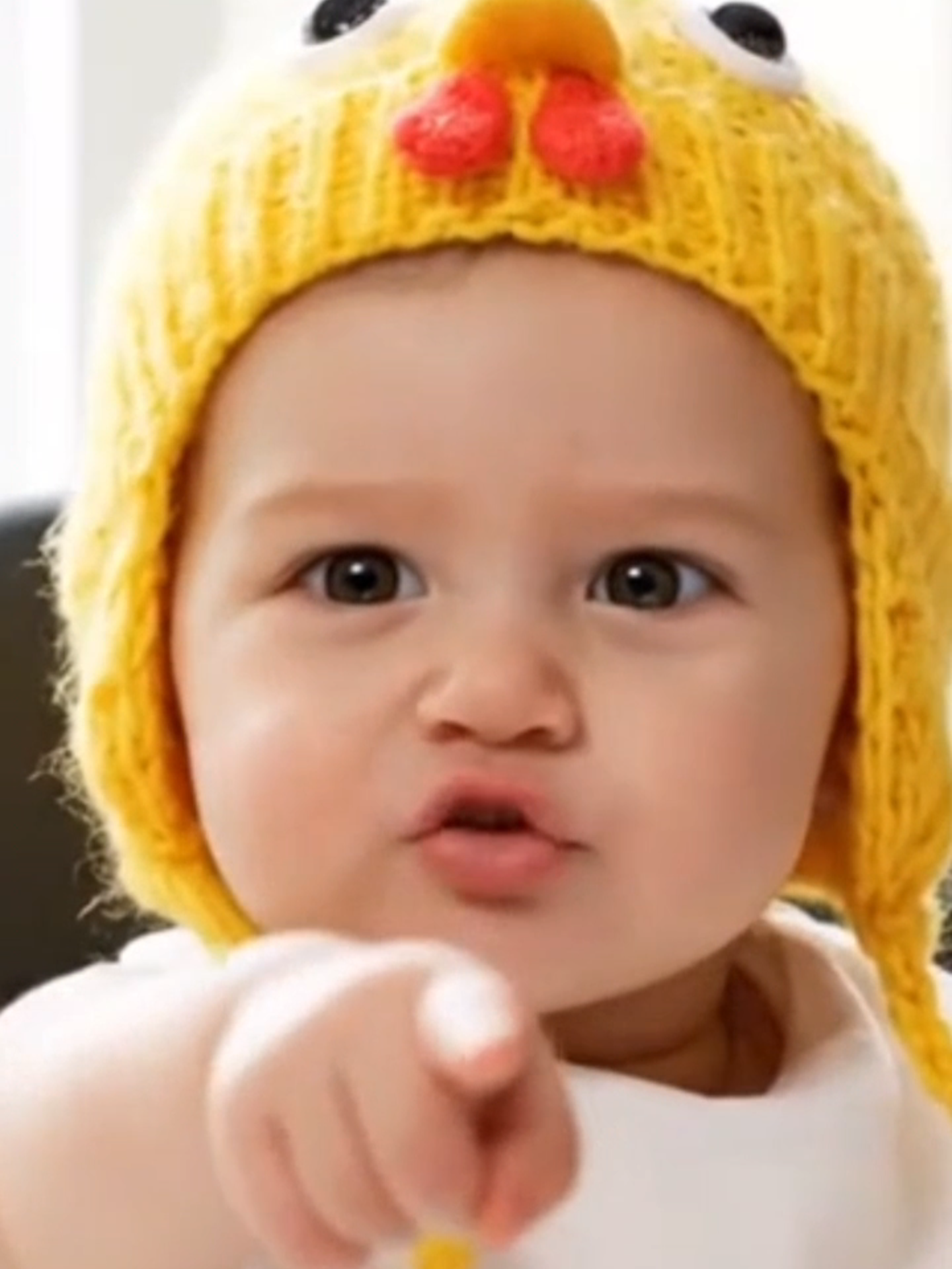 When a Baby Has Too Much to Say… 🍼😂 This baby holds nothing back 🤯. From funny “baby wisdom” to the cutest expressions, you’ll be laughing non-stop. A hilarious and adorable moment you can’t miss! 💬❤️ #TalkingBaby #FunnyBaby #BabyComedy #CuteBaby #AITalkingBaby