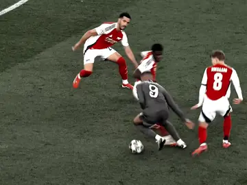 ألا وانا معاك🥲💔. . . . #realmadrid #mbappe 