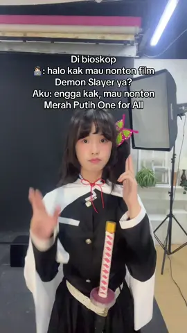 Pakek nanya  #cosplay #fakeeverything #props #demonslayer #mahasiswawibu