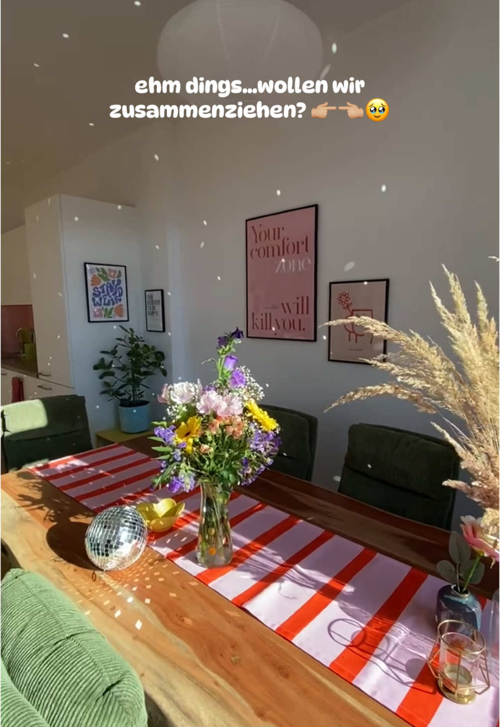 Ist ne gute Idee oder? ✨💕🤭 #zusammenziehen #dopamine #dopaminedecor #zuhause #safespace #interior #interiordesign #homedecor #einrichtung #einrichtungsideen 