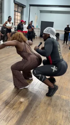 GROW Your Glutes with These Simple Dance Moves! @nyawolomshini @@sne96_ 