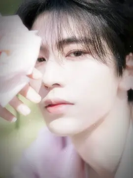 Đàn ông mà được như anh là em cầu hôn người ta liền#fyp #xuhuong #viral #viralvideo #phimtrungquoc #phimdanquoc #giayphutayvuotgioihan #modungthanhdich #truonglanghach #zhanglinghe #张凌赫 #xh #xhquocte #tranguyen838 #trannguyenngoc 