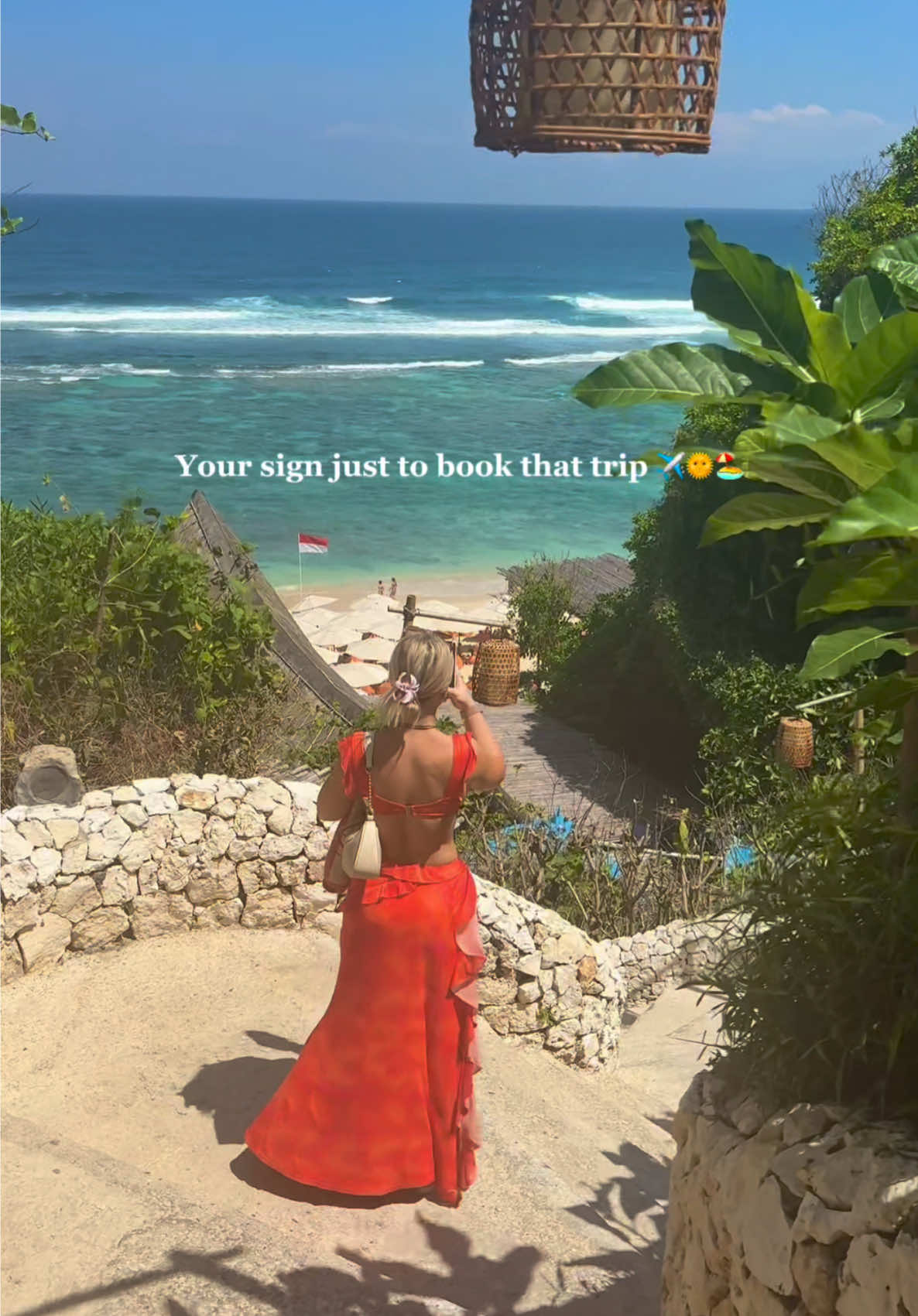 This is your sign to book that trip!! #fyp #sundaysbeachclub #uluwatu 