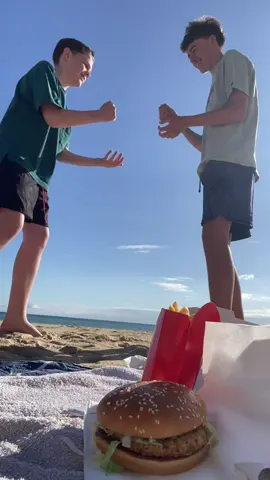 #trend #game #beach #fyp #maccas 