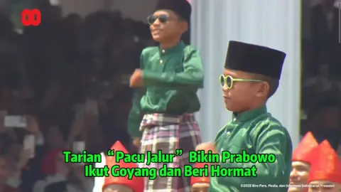 Tarian “Pacu Jalur” Bikin Prabowo Ikut Goyang dan Beri Hormat Tarian pacu jalur yang viral menjadi aura farming di media sosial ikut memeriahkan acara Hari Ulang Tahun (HUT) Ke-80 RI. Momen ini berlangsung usai proses upacara selesai digelar di halaman Istana Merdeka, Jl Medan Merdeka Utara, Jakarta, Minggu (17/8/2025).  Selepas upacara, kegiatan diakhiri dengan acara hiburan dan beragam penampilan tarian, nyanyian, hingga atraksi seni. Di tengah proses hiburan, muncul tarian khas pacu jalur yang diiringi musik tradisional yang dipoles dengan nuansa modern. Source : Yt Sekretariat Presiden  #PanggungIstanaMerdeka #TariUntukIndonesia #HUTRI80Spektakuler #BanggaKaryaAnakBangsa #IstanaVibes2025      • 