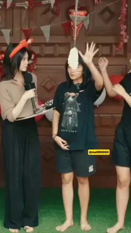 Kelemparrr 😭🤣 #erinejkt48 #amandajkt48 #christyjkt48 #intanjkt48 @christyjkt48 @jkt48.amanda.s @jkt48.erine_ @jkt48.aralie @jkt48.intan @elinjkt48 @jkt48.nayla #CapCut 