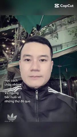 Đôi khi học cách chấp nhận nó hãy sống với hiện tại và tương lại thôi cả nhà ạ