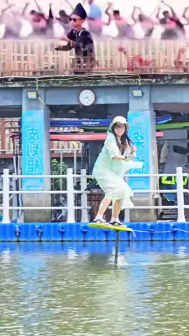 Cô bé hoa tiêu#caubehoatieu #trending 