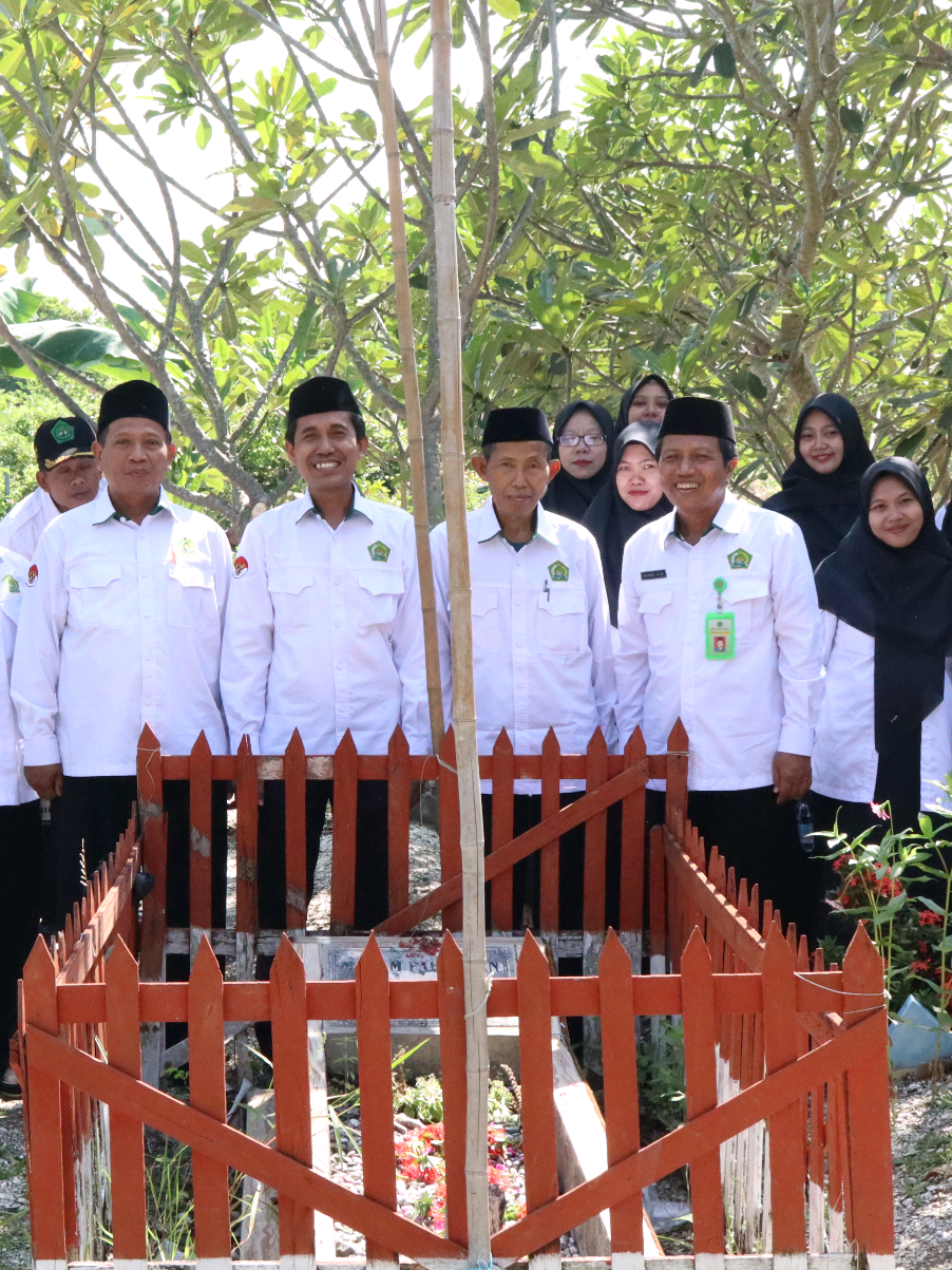 Dirgahayu Republik Indonesia ke-80 Tahun. Bersatu Berdaulat Rakyat Sejahtera Indonesia Maju. #mtsbandaralimjungpasir #fyp #hutri #merdeka #indonesiaku 