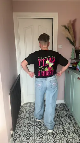 #tiktokshopmademebuyit #jeans #oversizedtshirt #outfitoftheday #grwm 