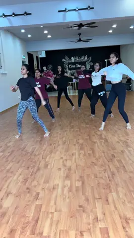 4 minutes on repeat, but this was our beat 🎶 Choreo magic by coach @Thaneswari Rajenthiran  💃🏻 @Kishalini 🖤🕊 @J.B.Shahaja Devi @gσωѕαℓуα ѕєкнαя @Anushasaravanan @Yufu @p a v 🌺  #4Minutes #Madonna #CineDance #TeamCineDance #Seremban