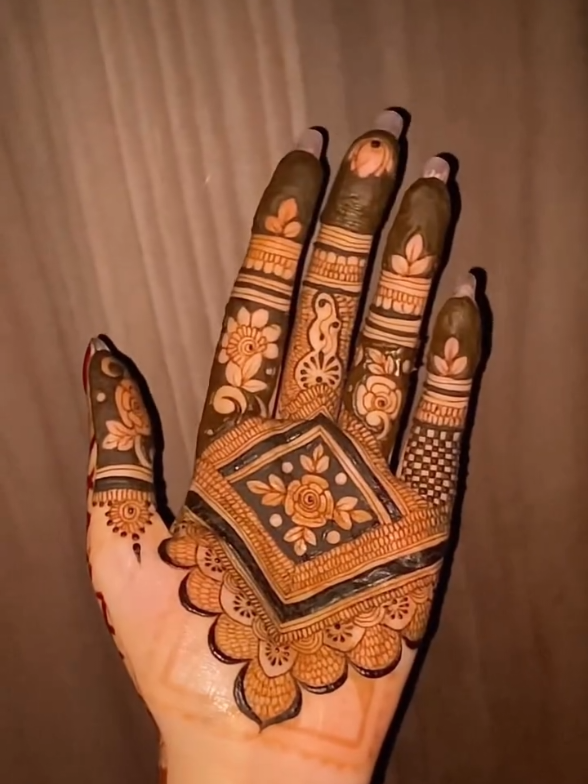 #mehenditales_bykhushi_0 #unfrezzmyaccount #goviral #foryoupageofficiall #love_khushi❣️ 