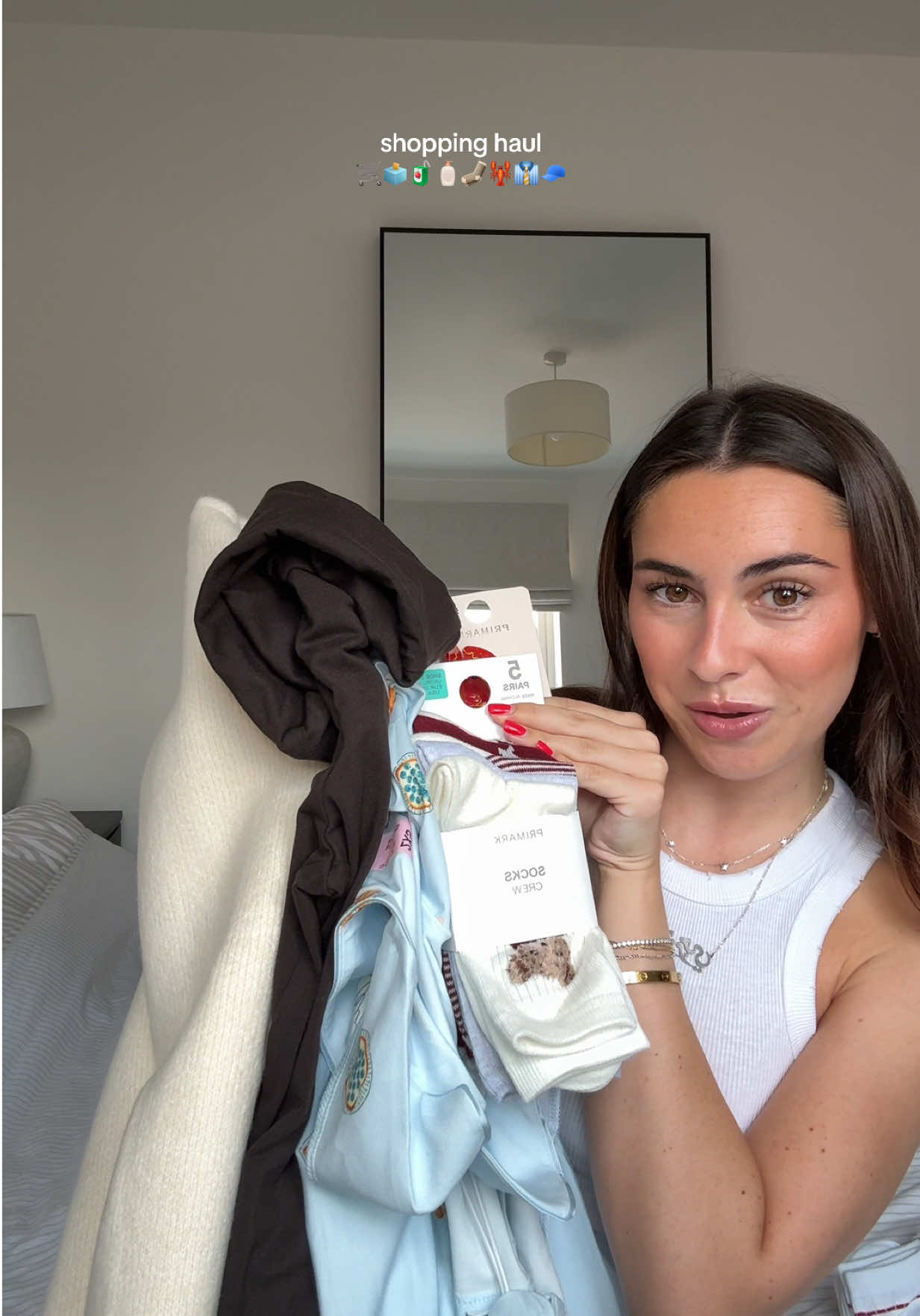 filming in 34 degree heat isn’t easy and my blowdry definitely reflects that 🫠🫠 but so happy with these little pieces 🛒🛒🧦🧦🧢🧢🫐🫐  #haul #shopping #primark #primarkpyjamas #shoppinghaul 