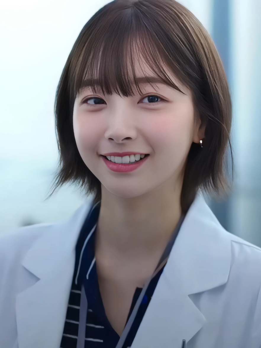 senyumannya kayak kadar gula yang berlebih,manis bangett                                                                                                                                                                                            #beyondthebar #kwonahreum #hanseola #kdrama #actress 