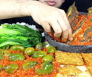 Mukbang oseng cabe gendot, tempe goreng, sambal terong dan lalapan (Yt:Rival ASMR) #rivalasmr #makanpedas #bikinngiler #mukbangvideo #mukbangeatingshow 