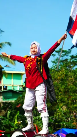 Begitu susahnya ananda kami menyingkirkan kain berwarna biru itu. Yang paham maksudnya, pasti terharu melihatnya😢😌🇮🇩 #dirgahayuindonesia80 #HUTRI80 #mtsn2mukomuko 