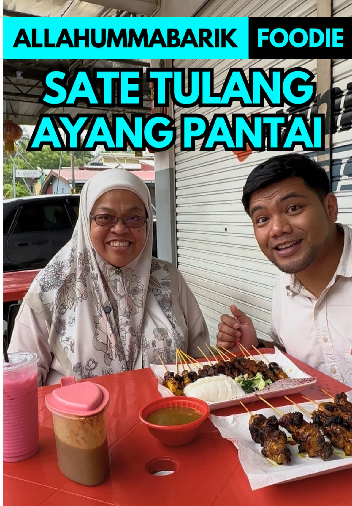 Masa balik dari Muo haritu, Aril & Dr @zade7697 singgah Satay Ayang Pantai di Seremban sebab Aril craving Sate Tulang 😋 #ariltuah #drzade #arilzade #satetulang #serembanfoodie 