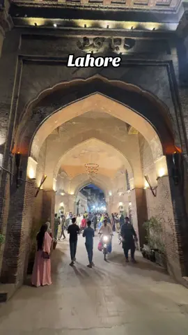 Unko kaha Talab rehti ha kese or me🖤 #foryou #lines #lahore #maheradi0 #standwithkasmir 