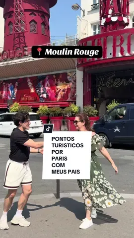 Eu e meus pais passando um pouco de vergonha por Paris! Era um sonho pra eles viajarem pra lá! Eu finalmente consegui levar eles ali. Mas com uma condição: que gravassem alguns vídeos comigo! hahahaha