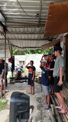 SESI UPACARA PENGHORMATAN BENDERA MERAH PUTIH,DI GALAPUNG SAUNG GELIS🇮🇩🎣🔥 #promomakanmerdeka  #indonesiamaju🇮🇩  #galapungikanmas  #satuhobi  #pemancingan  @Bang_Zein @Atom Essence @godhelcs @DEDE_SUDRAJAT @gania.  dan.  kanja @Edi/Aqil @Opay @Leboyyy @Ajat Darojat 😎 @SAT SET PANCING 