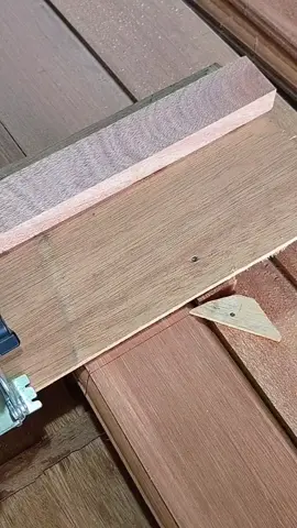 How to cut the deal..  #bikinpurusan #reel #woodwork #decor #doors #makersgonnamake #interior #woodart #construction #woodworking #carpenter #table #furnituredesign #woodcarving #viralreelschallenge #FineWoodworking #woodworkingcommunity #interior #wooddesign #carpenter #maker #DIY #reelsfb #furniture #wood 