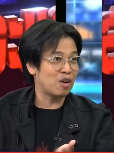 ออกโหนกระแส 